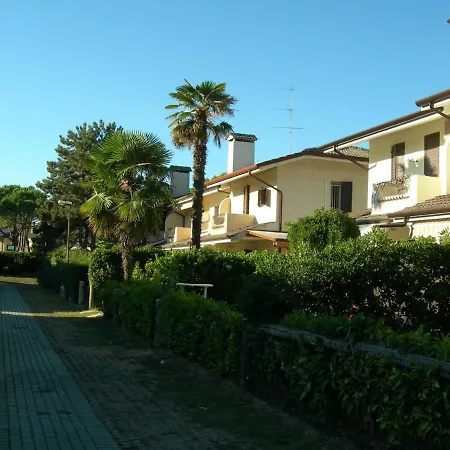 Precious With Private Garden And Barbecue Villa *